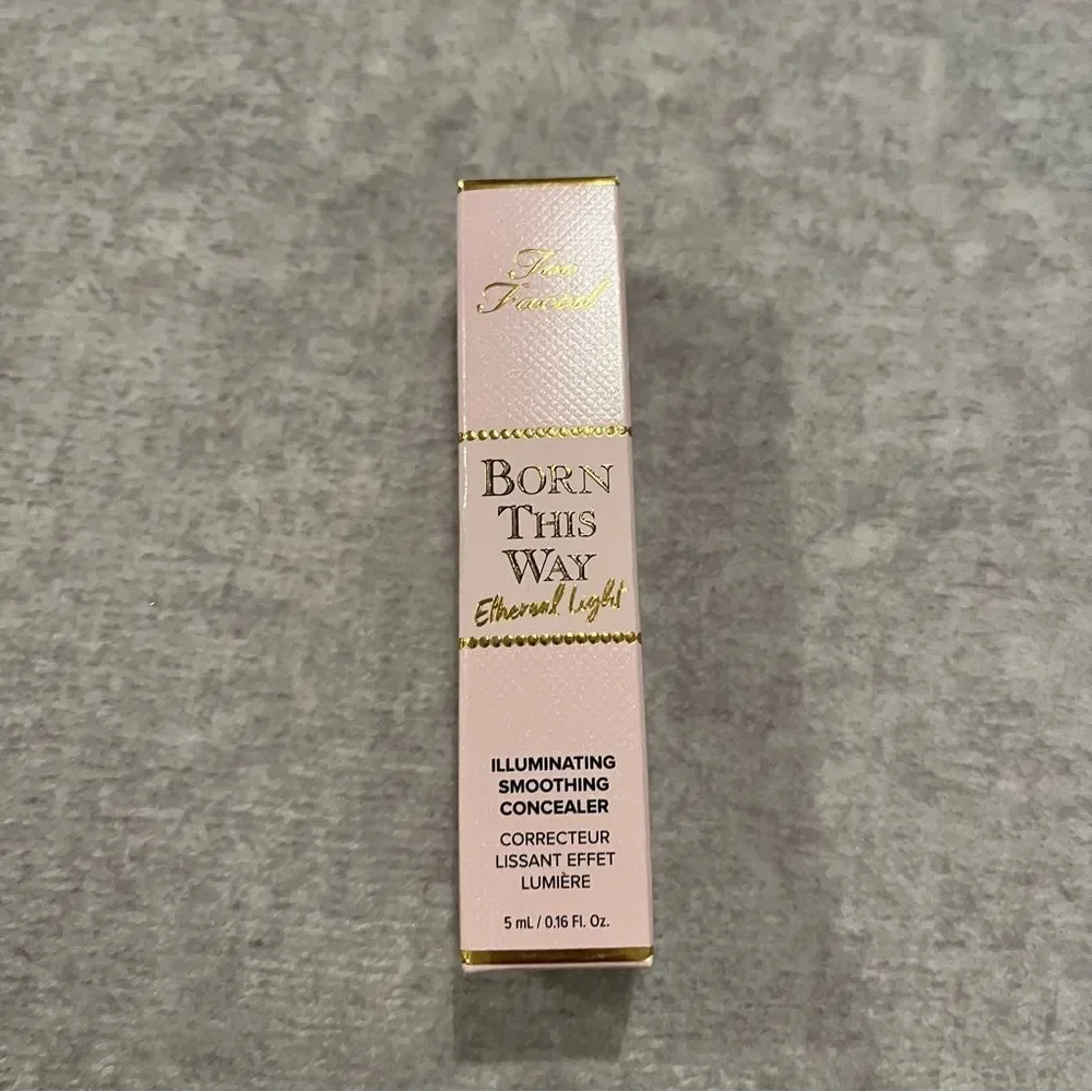 Too Faced Born This Way Ethereal Light Concealer - Hot Cocoa